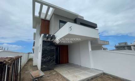 Casa com 3 quartos à venda na Rua Jardim dos Eucaliptos, 1258, Campeche, Florianópolis, 146 m2 por R$ 1.470.000