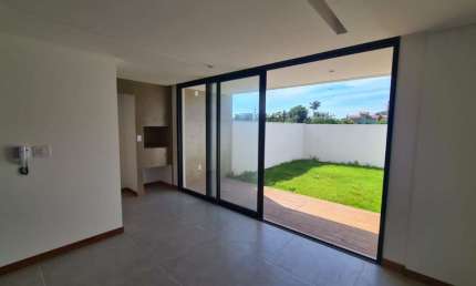 Casa com 3 quartos à venda na Rodovia Francisco Magno Vieira, 4767, Campeche, Florianópolis, 145 m2 por R$ 1.440.000