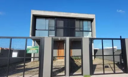Casa com 3 quartos à venda na Rua Jardim dos Eucaliptos, 1000, Campeche, Florianópolis, 175 m2 por R$ 1.890.000