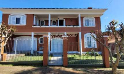 Casa com 3 quartos à venda na Paiol Grande, 80, Morro da Cegonha, Erechim, 347 m2 por R$ 1.100.000