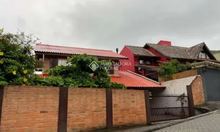 Casa com 3 quartos à venda na Mata Atlântica, 49, Lagoa da Conceição, Florianópolis, 259 m2 por R$ 2.500.000