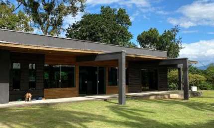 Casa com 3 quartos à venda na Guatemala, 1223, Jardim América, Paranaguá, 350 m2 por R$ 2.790.000