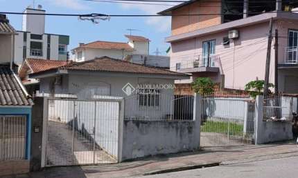 Casa com 1 quarto à venda na Rua Otto Júlio Malina, 1647, Ipiranga, São José, 337 m2 por R$ 2.400.000