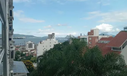 Apartamento com 3 quartos à venda na Rua Alcides S Coelho, 390, Praia Comprida, São José, 79 m2 por R$ 670.000