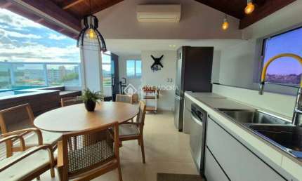 Casa com 3 quartos à venda na Rua João Meirelles, 636, Abraão, Florianópolis, 232 m2 por R$ 1.988.000
