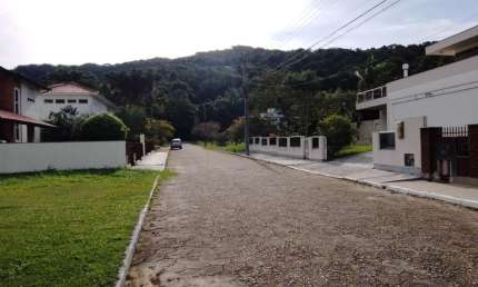 Terreno em condomínio fechado à venda na Avenida Pequeno Príncipe, 1095, Campeche, Florianópolis, 730 m2 por R$ 2.000.000