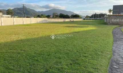 Terreno em condomínio fechado à venda na rua camarinhas, 111, campeche, florianópolis, 399 m2 por r$ 1.090.000