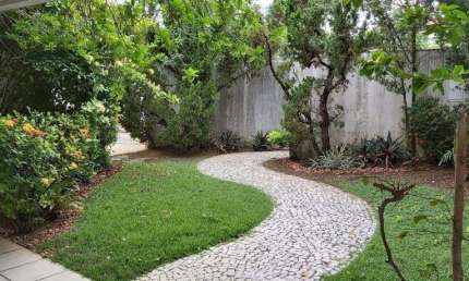Casa com 3 quartos à venda na Alameda das Eritrinas, Caminho das Árvores, Salvador por R$ 2.300.000