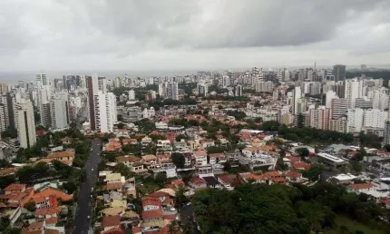 Sala comercial para alugar na Rua Ewerton Visco, Caminho das Árvores, Salvador por R$ 40.000