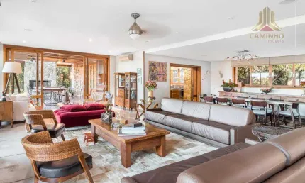 vista, natureza, design e localização.Vendo casa no Bairro Vila Assunção, casa com 900,00 m² em terreno de 1.600 m²