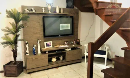 Casa em condomínio fechado com 3 quartos à venda na Rua Fábio Coelho de Magalhães, 49, Guarujá, Porto Alegre