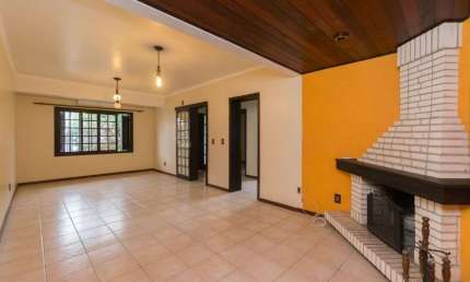 Vendo casa próximo ao calçadão de Ipanema, orla do Guaíba em Porto Alegre