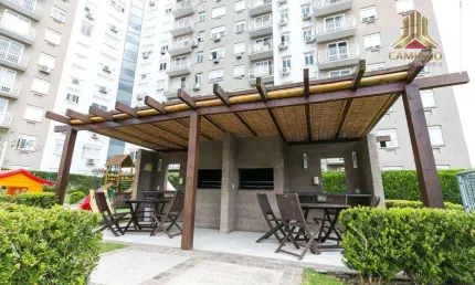 Vendo apartamento de dois dormitórios com suíte, elevador, garagem, imediações Shopping Iguatemi
