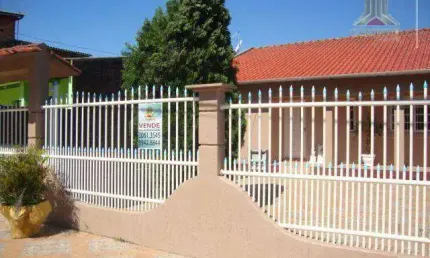 Vendo casa com piscina em Sapucaia do Sul, pronta entrega.