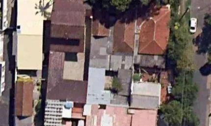 Vendo terreno residencial ou comercial, imediações Avenida Assis Brasil em Porto Alegre