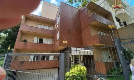 Vendo apartamento garden  de três dormitórios em área nobre no Bairro Moinhos de Vento em Porto Alegre