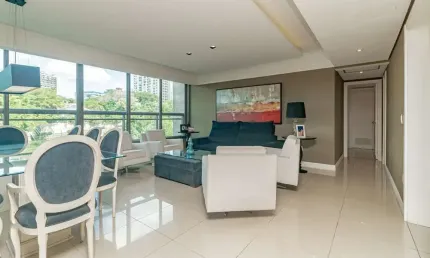 Apartamento com 4 quartos à venda na Rua Primeiro de Janeiro, 150, Três Figueiras, Porto Alegre