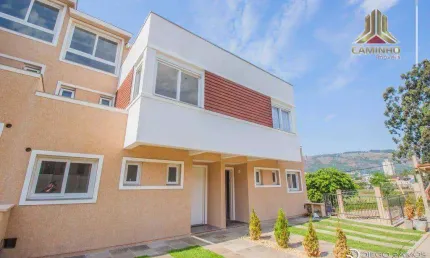 Vendo casa nova, pronta para morar, condomínio no Bairro Alto Petrópolis em Porto Alegre