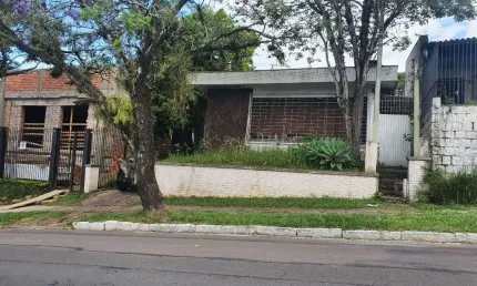 Casa em condomínio fechado com 2 quartos à venda na Rua Carlos Huber, 755, Três Figueiras, Porto Alegre