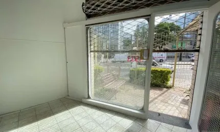 Ponto comercial à venda na Avenida Protásio Alves, 3533, Petrópolis, Porto Alegre