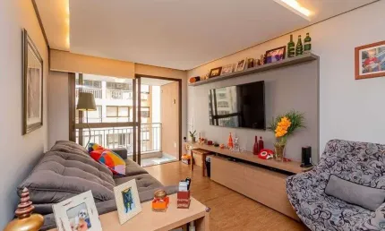 Apartamento com 3 quartos à venda na Avenida Andaraí, 566, Passo da Areia, Porto Alegre