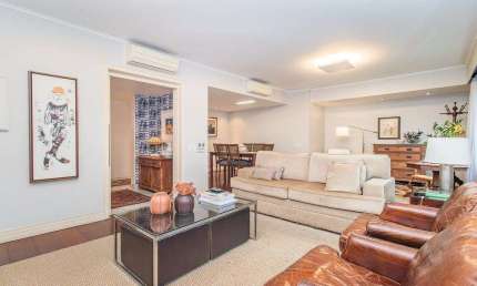 Apartamento com 3 quartos à venda na Rua Almirante Abreu, 1046, Rio Branco, Porto Alegre