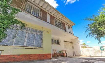 Casa em condomínio fechado com 5 quartos à venda na Rua João Bastian, 24, Três Figueiras, Porto Alegre
