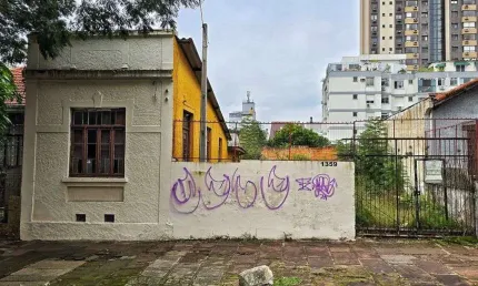 Terreno em condomínio fechado à venda na Rua Vicente da Fontoura, 1359, Santana, Porto Alegre