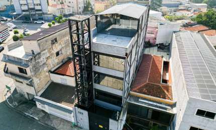 Funcional galpão comercial para venda e locação, 909m²