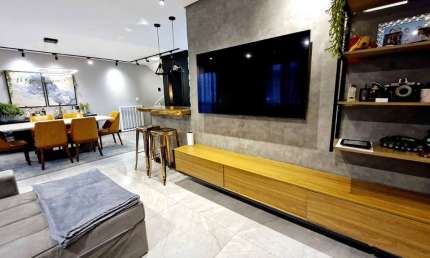 Casa no condomínio Residencial Artur Bernardes para venda com 3 quartos, sendo 3 suítes, 220m²