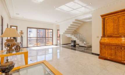 Imperdível duplex para venda com 3 quartos, sendo 3 suítes, 412m²