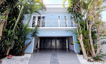 Agradável casa tipo para venda em Vila Mazzei com 3 quartos, sendo 1 suíte, 200m²