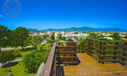 Casa em condomínio fechado com 4 quartos à venda no Campeche, Florianópolis  por R$ 3.300.000