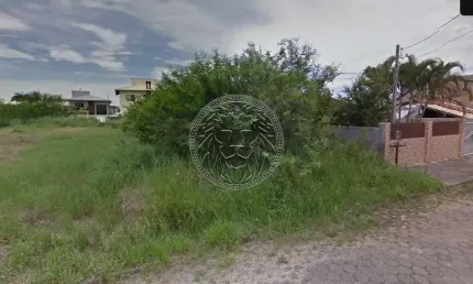 Terreno à venda no Carianos, Florianópolis  por R$ 600.000
