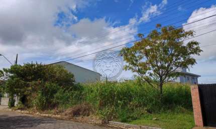 Terreno à venda no Carianos, Florianópolis  por R$ 600.000