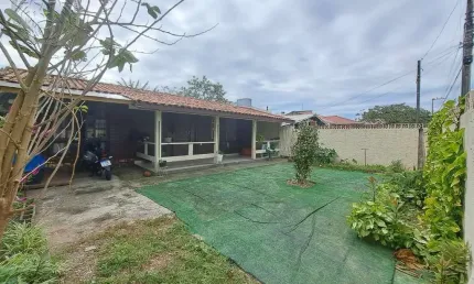 Casa com 3 quartos à venda no Campeche, Florianópolis  por R$ 789.000