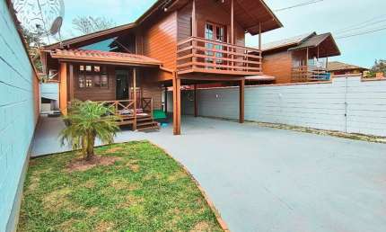 Casa com 2 quartos à venda no Rio Tavares, Florianópolis  por R$ 890.000