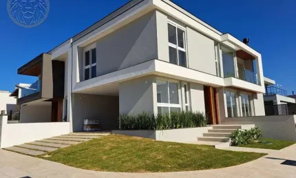 Casa com 3 quartos à venda no rio tavares, florianópolis  por r$ 2.700.000
