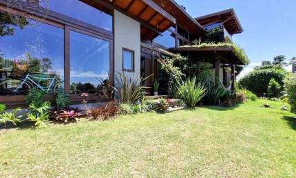 Casa em condomínio fechado com 3 quartos à venda no Rio Tavares, Florianópolis  por R$ 4.800.000