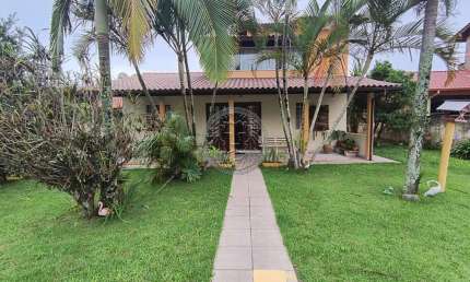 Casa com 3 quartos à venda no Campeche, Florianópolis  por R$ 2.800.000