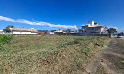 Terreno à venda no Carianos, Florianópolis  por R$ 1.090.000