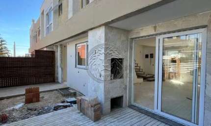 Casa com 3 quartos à venda no Campeche, Florianópolis  por R$ 1.150.000