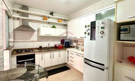 Apartamento 84m²  / 3 Quartos, Closet, Quintal, 2 Vagas, Churrasqueira