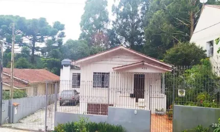 Casa para Venda em Curitiba, Santa Felicidade, 4 dormitórios, 2 banheiros, 1 vaga