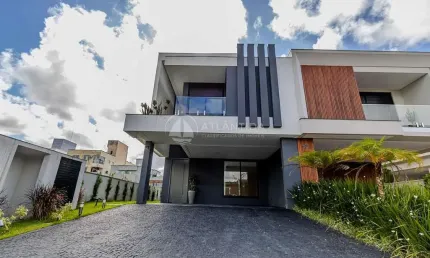 Casa em condomínio fechado com 4 quartos à venda no Centro, Camboriú 
