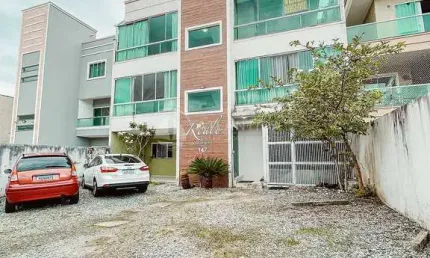 Apartamento cobertura com 3 dormitórios + 2 vagas - santa regina - camboriú