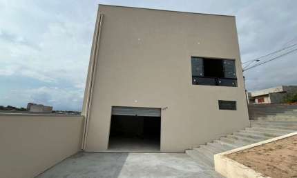 LOCAÇÃO - Salão comercial parte inferior com 90 m², 2 banheiros (Masculino e feminino)  - Ótimo loc