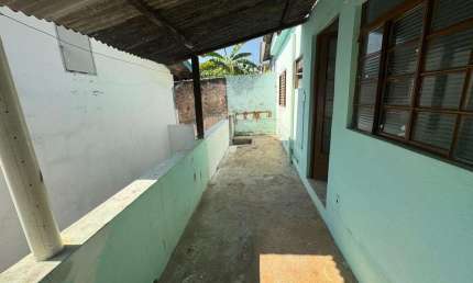 Casa de fundo para locação, 1 dormitório com garagem - Jardim Florence, Campinas, SP