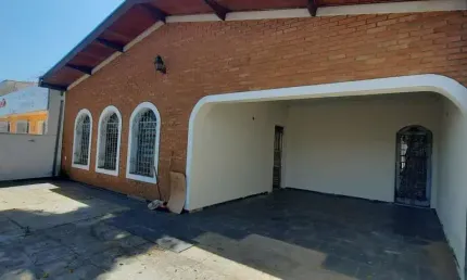 Casa com 3 quartos para alugar no Parque Valença I, Campinas 