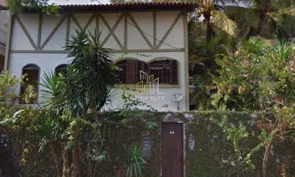 Casa em Condomínio com 6 Quartos, 450 m² - Vila Kosmos - Rio de Janeiro